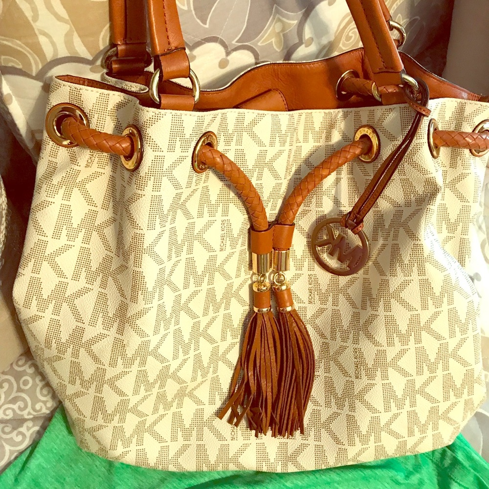 Michael Kors purse